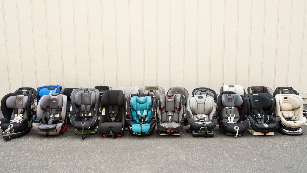 Convertible car seat testing process at GearLab