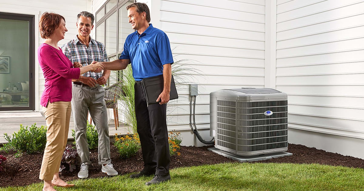 carrier expert showing the difference between heat pumps vs air conditioners