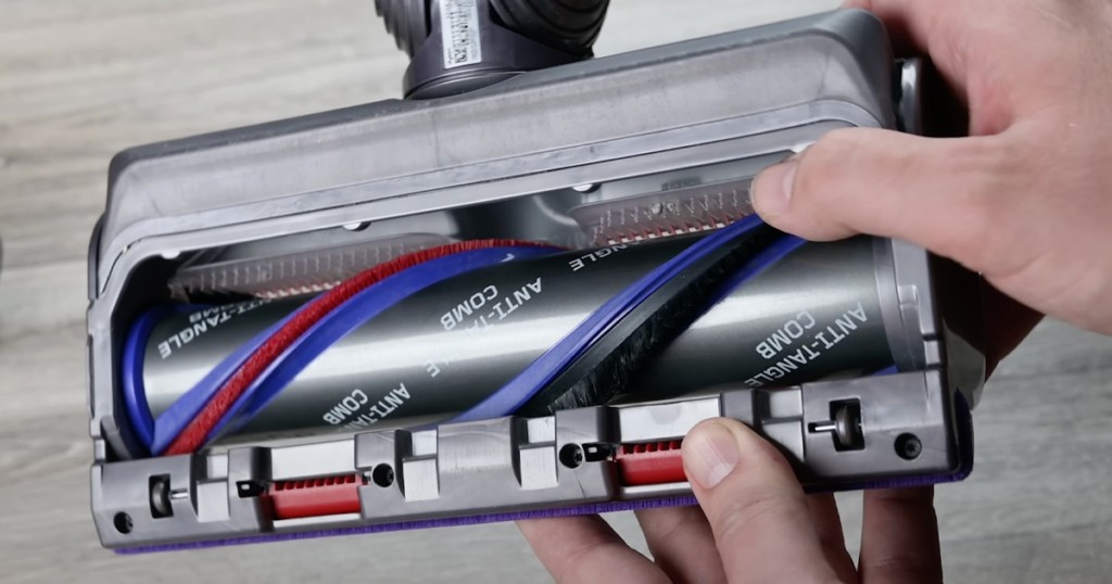 Motorbar Anti Hair Wrap Technology - Dyson Cordless Vacuum