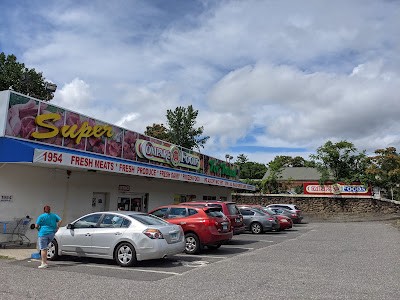 Compare Foods Supermarket Exterior in Waterbury, CT