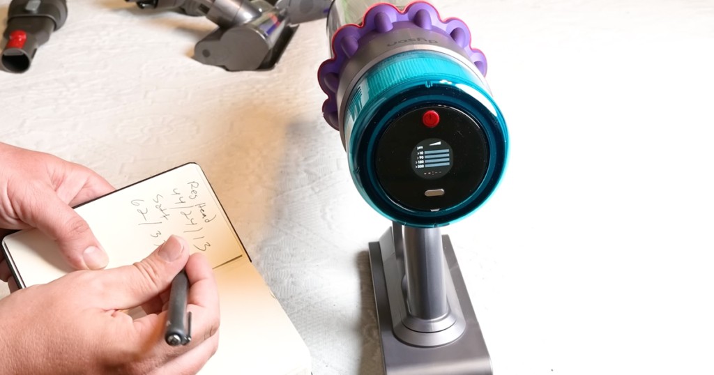 Recording Dyson Cordless Vacuum Battery Run Time