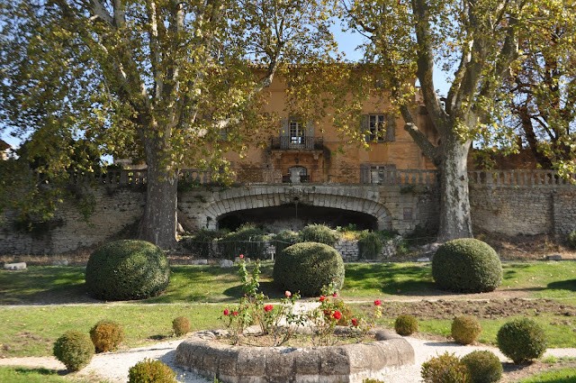The house at Château la Canorgue