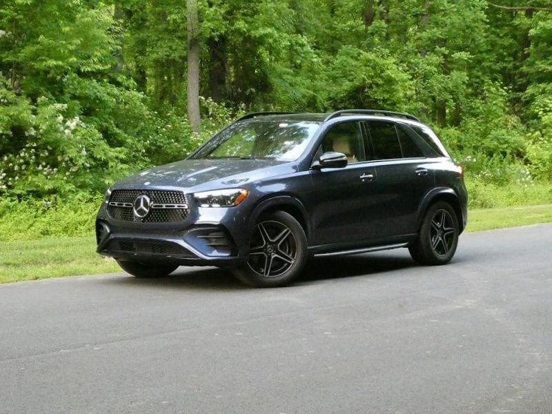 2024 Mercedes-Benz GLE 450 ・ Photo by Brady Holt