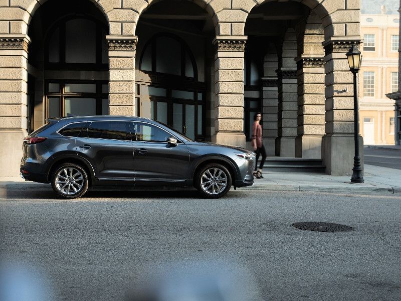 Mazda CX-9 Front View