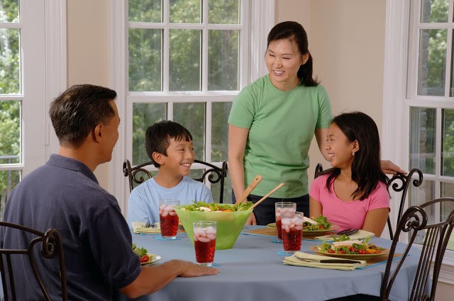 Collectivism vs. Individualism: Understanding Cultural Values in Parenting