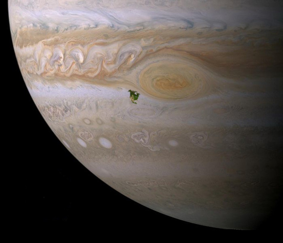 North America on Jupiter showing scale of planets