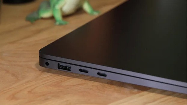 Microsoft Surface Laptop Ports
