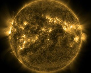 Sun and Earth volume comparison