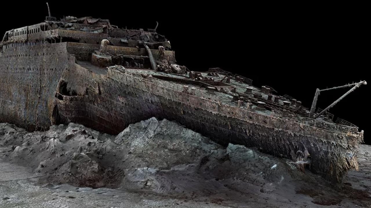 Titanic wreckage