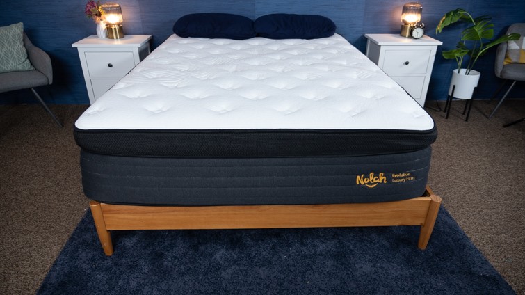 Nolah Evolution Hybrid Mattress displaying its structure
