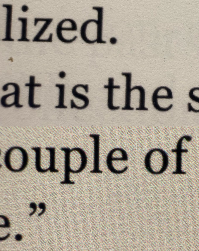 Kindle Paperwhite vs Colorsoft screen comparison