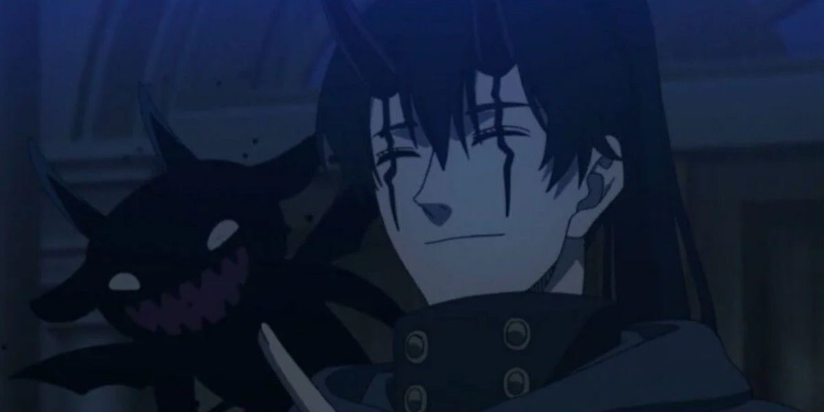 Nacht Faust grins while outside at night