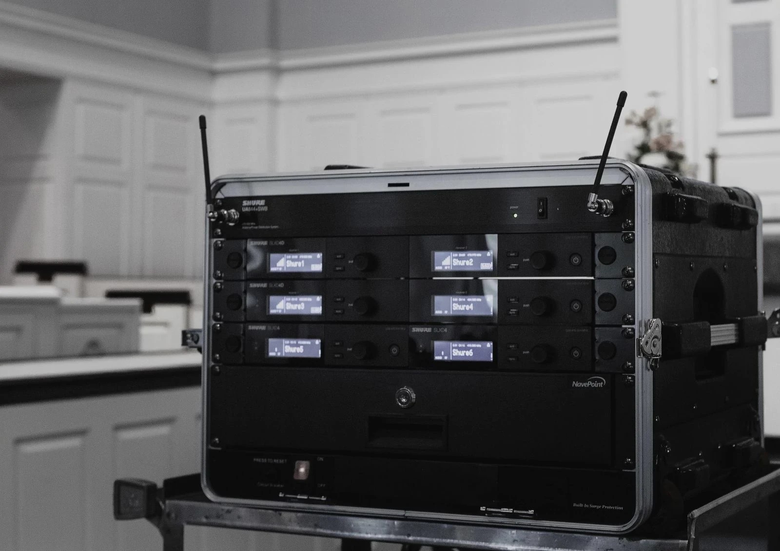 SLXD_Rack_HOW_Angled_Environment_Desat-min.webp